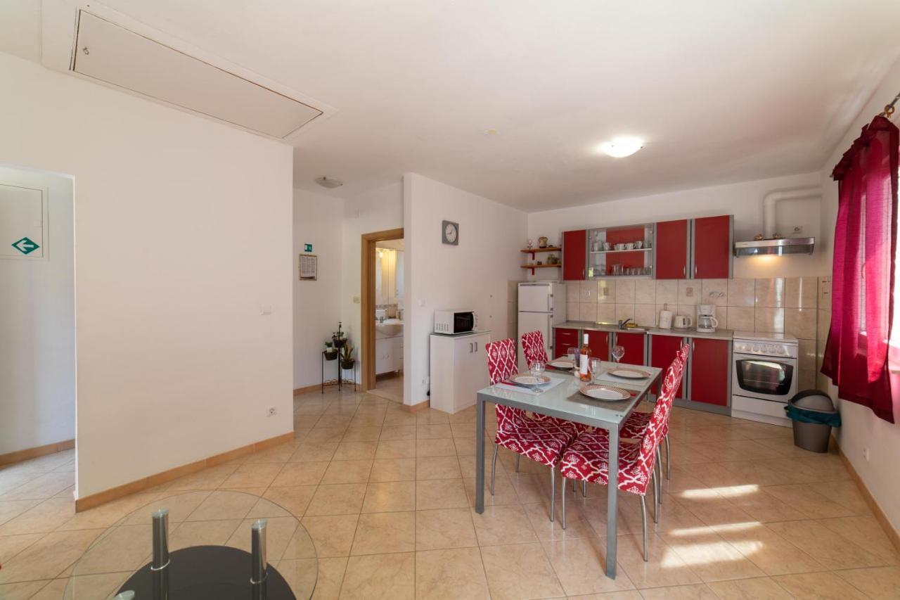 House Anka Villa Milna  Exterior photo